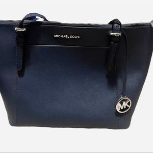 Michael Kors bag EUC